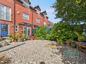 Photo 6- click for photo gallery